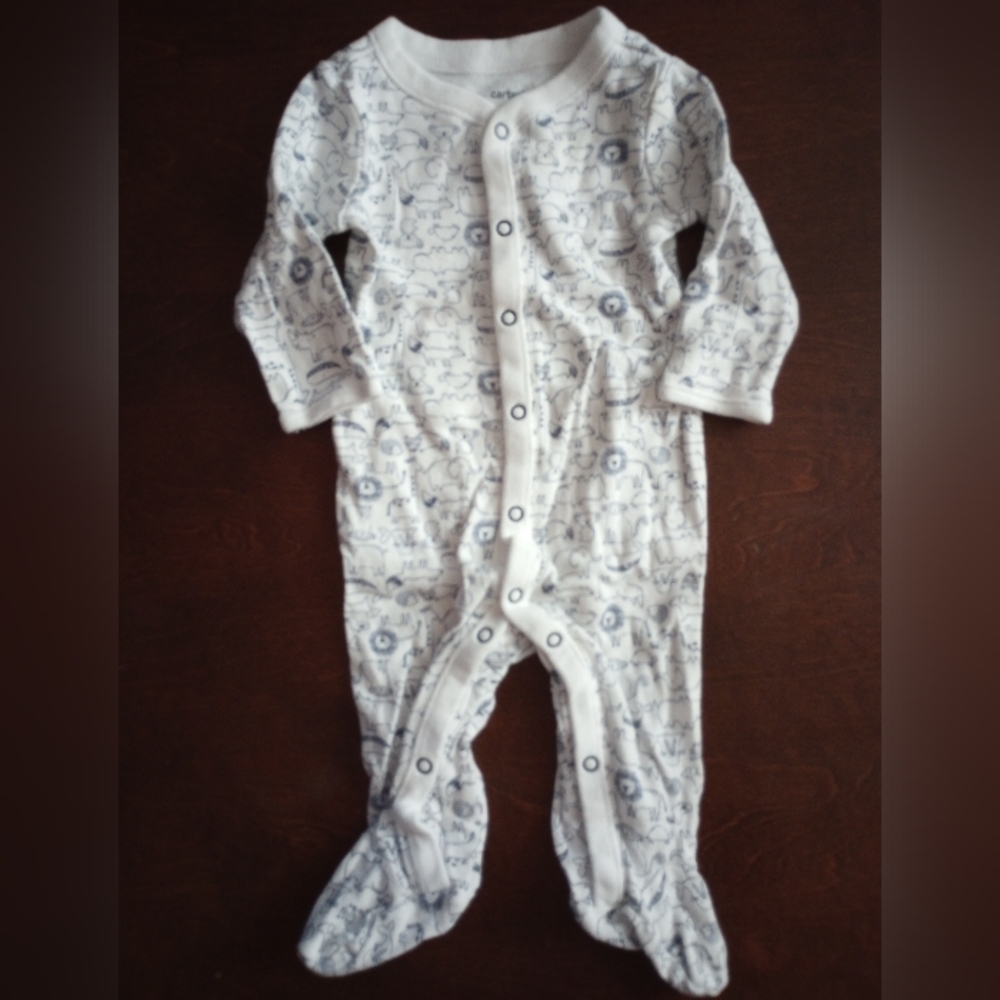 🍼🚼🎶 Carter's Animal Print One Piece